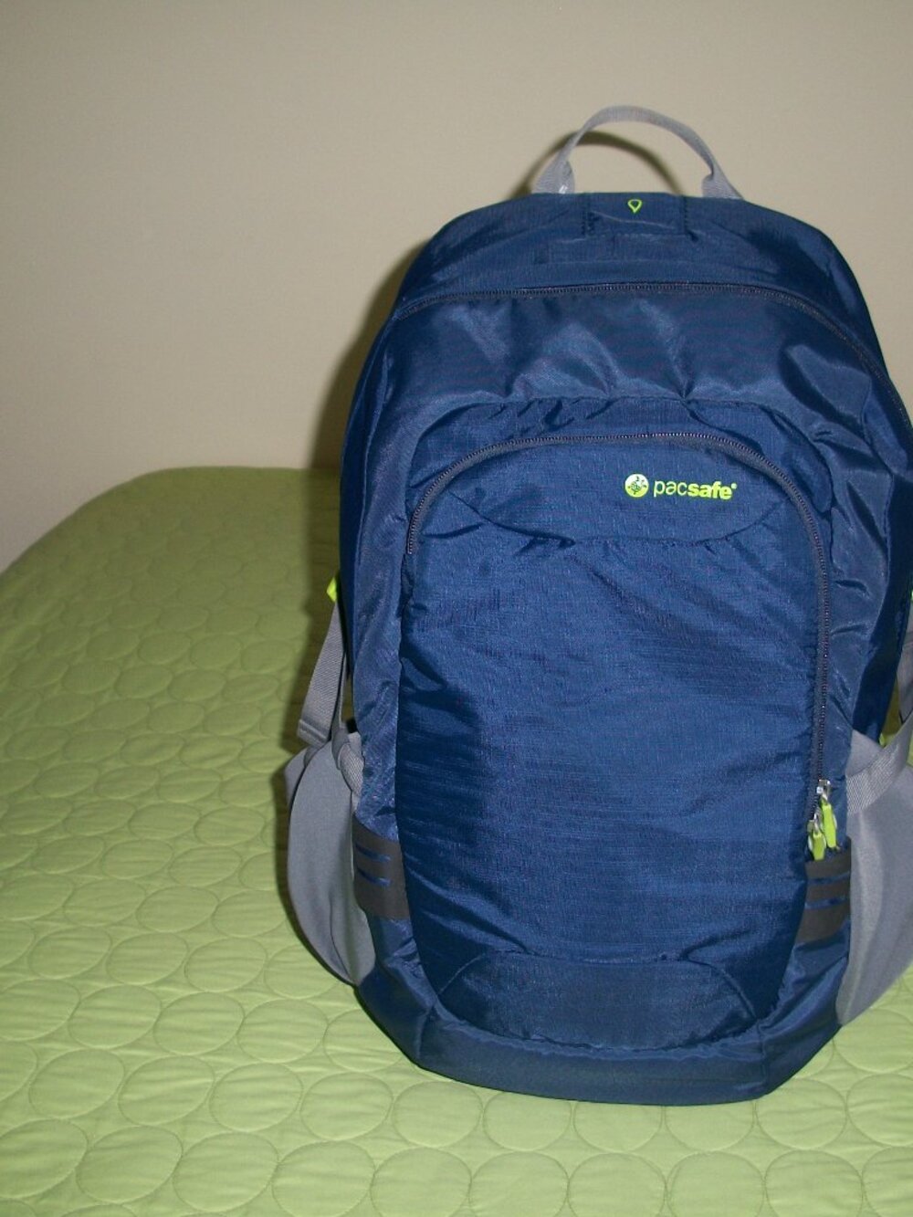 Pacsafe Anti-Theft Venturesafe Blue Backpack 25L GII Smart Travel Gear Unisex